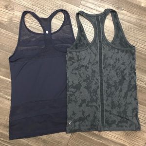 Set of 2 workout tanks